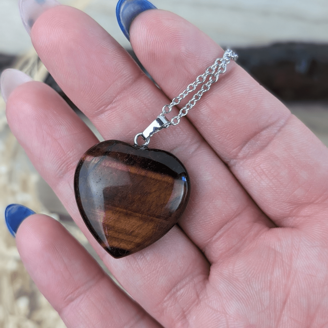 Collier Coeur Oeil de Tigre Rouge